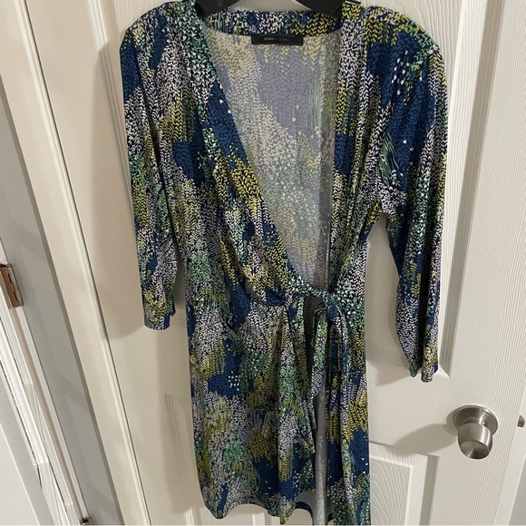 BCBG Adele Floral Print Wrap Long Sleeve Jersey Dress - Picture 2 of 7